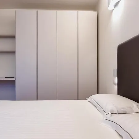 فيلة Ada & Rico لاتيزي